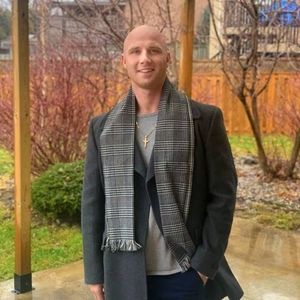 Meet your Posher, Chris